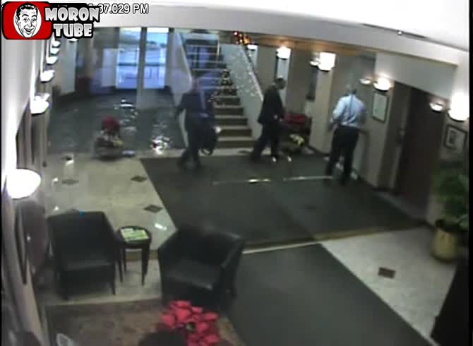 Video :A regrettable incident that might spoil his day